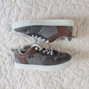 OshKosh B'gosh Gray and Brown Kids Shoes